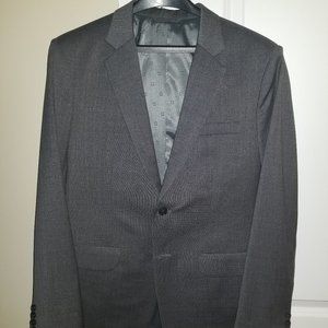 Genuine Italian Fabric 2-Piece Suit Never Worn!